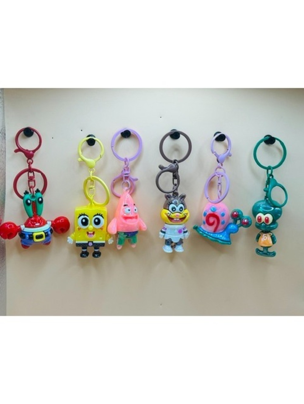 Cute New Set of 6 SpongeBob SquarePants Keychains & Backpack Clips